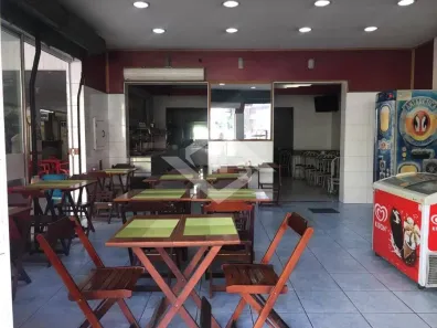 Ponto Comercial para alugar, 180m² no Mutondo, São Gonçalo
