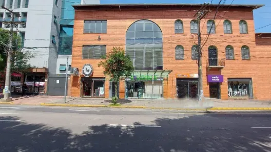 Prédio Comercial para alugar, 710m² no Pio X, Caxias do Sul