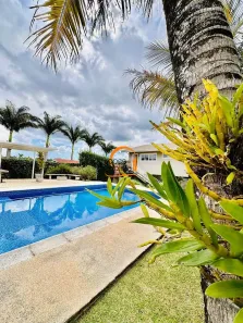 Casa com 3 Quartos para alugar, 720m² no Jardim Itaperi, Atibaia