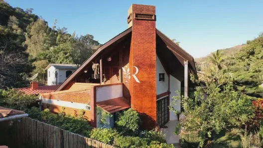 Casa de Condomínio com 3 Quartos à venda, 200m² no Pedro do Rio, Petrópolis