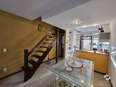 Casa de Condomínio com 2 Quartos para venda ou aluguel, 58m² no Parque do Imbui, Teresópolis