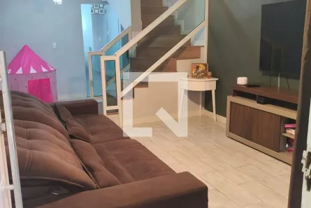 Casa com 4 Quartos à venda, 177m² no Vila Iasi, Taboão da Serra