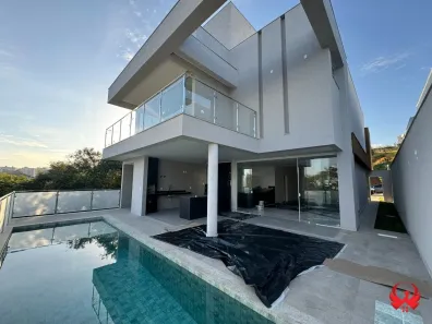 Casa de Condomínio com 4 Quartos à venda, 410m² no Portal do Sol, Contagem