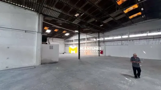Galpão/Depósito/Armazém para alugar, 600m² no Imbiribeira, Recife