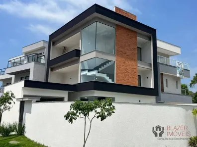 Casa de Condomínio com 3 Quartos à venda, 240m² no Vargem Pequena, Rio de Janeiro