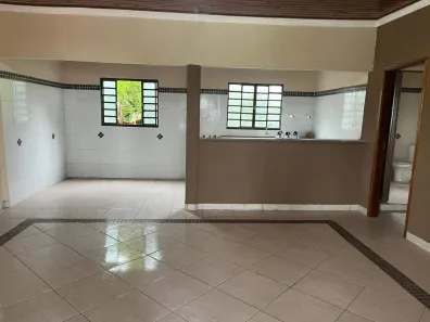 Fazenda/Sítio com 4 Quartos à venda, 250m² no Área Rural de Botucatu, Botucatu
