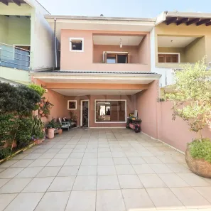 Sobrado com 3 Quartos à venda, 163m² no Nossa Senhora das Graças, Canoas