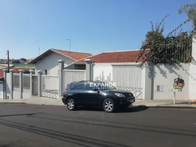 Casa com 3 Quartos à venda, 300m² no Vila Éden, Botucatu