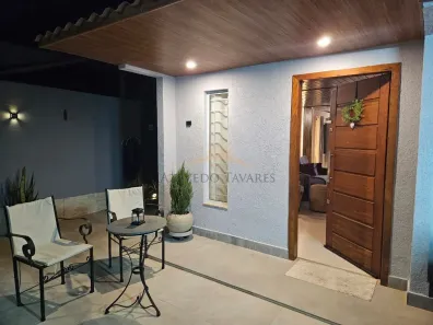 Casa com 3 Quartos à venda, 227m² no Sol e Mar, Macaé