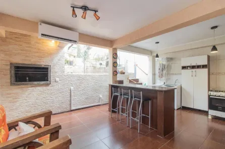 Casa de Condomínio com 3 Quartos à venda, 156m² no Santo Antônio, Porto Alegre
