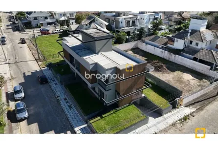Casa com 3 Quartos à venda, 225m² no Jurerê, Florianópolis