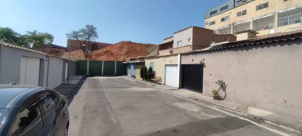 Casa com 3 Quartos à venda, 80m² no Vila Magdalena, Contagem