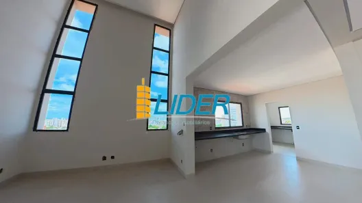 Cobertura com 3 Quartos à venda, 216m² no Santa Mônica, Uberlândia