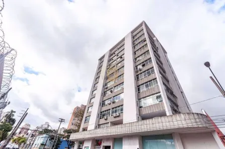 Sala Comercial à venda, 105m² no Centro, Curitiba