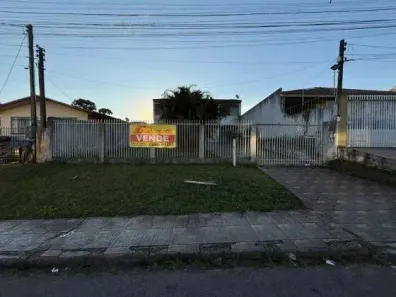 Sobrado com 4 Quartos à venda, 300m² no São Braz, Curitiba