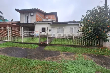 Casa com 5 Quartos à venda, 129m² no Camobi, Santa Maria