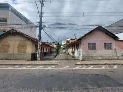 Casa com 2 Quartos para alugar, 24m² no Santa Luzia, Juiz de Fora
