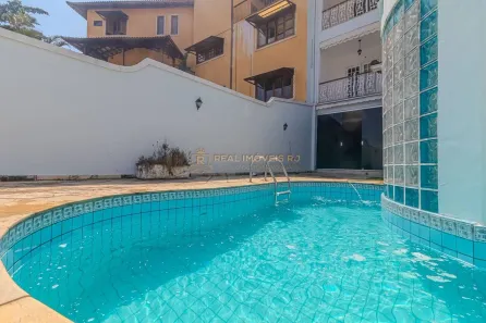 Casa com 3 Quartos à venda, 241m² no Anil, Rio de Janeiro