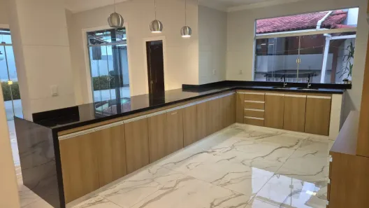 Casa de Condomínio com 3 Quartos para alugar, 460m² no Tapanã (Icoaraci), Belém