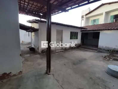 Lote/Terreno à venda, 360m² no Vila Brasília, Montes Claros