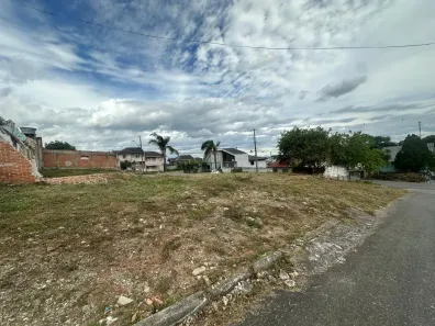 Lote/Terreno à venda, 698m² no Capão Raso, Curitiba