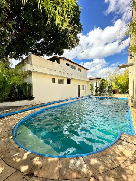 Casa com 4 quartos — Santa Amélia, Belo Horizonte