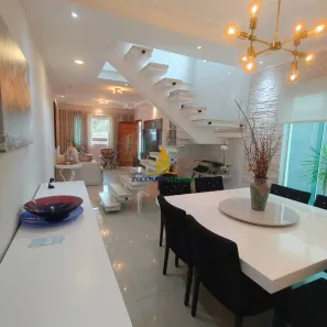 Sobrado com 3 Quartos à venda, 282m² no Jardim Santa Mena, Guarulhos