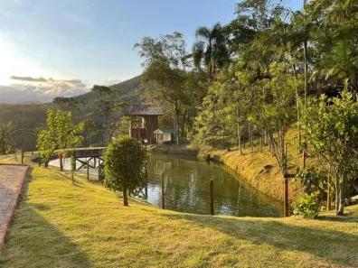 Fazenda/Sítio com 6 Quartos para venda ou aluguel, 350m² no Canto da Amizade, Santo Amaro da Imperatriz