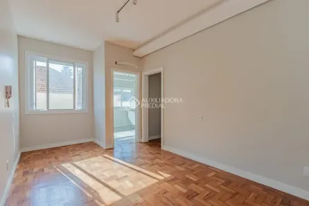 Apartamento com 2 Quartos à venda, 58m² no São João, Porto Alegre