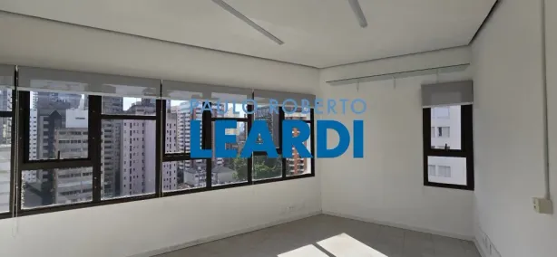 Sala Comercial para alugar, 120m² no Itaim Bibi, São Paulo