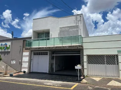 Ponto Comercial para alugar, 150m² no Nossa Senhora Aparecida, Uberlândia
