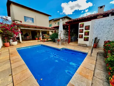 Casa de Condomínio com 3 Quartos à venda, 242m² no Loteamento Portal do Sol II, Goiânia