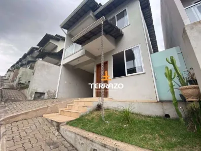 Casa de Condomínio com 3 Quartos à venda, 107m² no Retiro, Volta Redonda