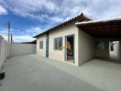 Casa com 3 Quartos à venda, 160m² no Jardim Soledade, São Pedro da Aldeia