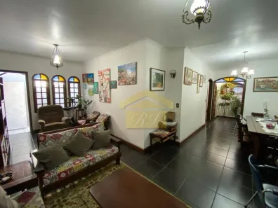 Casa com 5 Quartos à venda, 300m² no Vila do Castelo, São Paulo