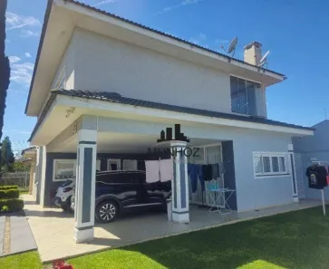 Sobrado com 3 Quartos à venda, 288m² no Porto das Laranjeiras, Araucária