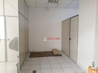 Galpão/Depósito/Armazém para alugar, 2437m² no Lapa de Baixo, São Paulo