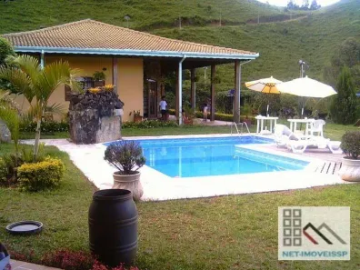 Fazenda/Sítio com 4 Quartos à venda, 220m² no Zona Rural, Joanópolis