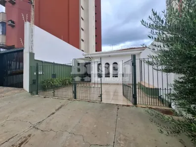 Casa com 3 Quartos para alugar, 200m² no Vila América, Bauru
