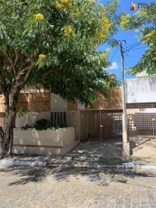 Casa com 3 Quartos para alugar, 120m² no São Francisco, Caruaru