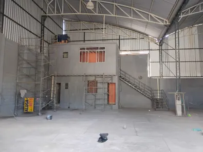 Galpão/Depósito/Armazém para alugar, 400m² no Rancho Fundo, Nova Iguaçu