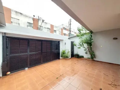 Casa com 3 Quartos à venda, 157m² no Brasil, Uberlândia