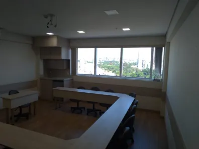 Imóvel Comercial à venda, 40m² no Parque Senhor do Bonfim, Taubaté
