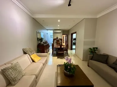Casa com 3 Quartos à venda, 213m² no Saúde, Rio Claro