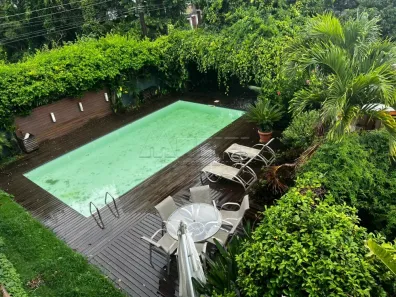 Sobrado com 4 Quartos à venda, 493m² no Centro, Jacareí