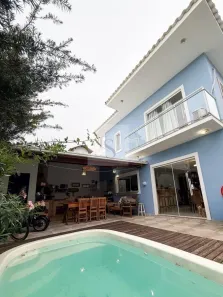 Casa com 4 Quartos à venda, 175m² no Centro, Macaé