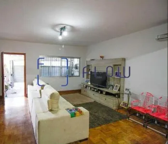 Casa com 3 Quartos à venda, 273m² no Vila Anglo Brasileira, São Paulo