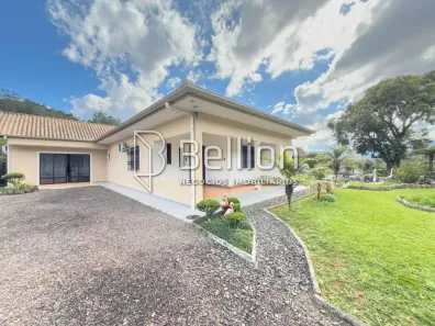 Casa com 3 Quartos à venda, 200m² no Benedito Novo, Benedito Novo