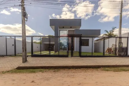 Casa com 3 Quartos à venda, 200m² no Pinheiro Machado, Santa Maria