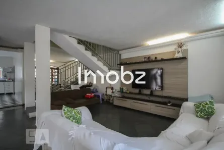 Casa com 3 Quartos à venda, 191m² no Jardim Monte Kemel, São Paulo